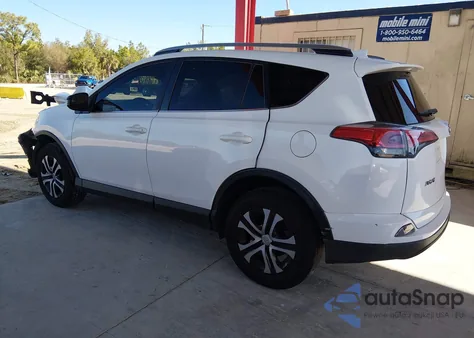 2018 Toyota Rav4 Le z USA, uszkodzony, nr VIN JTMZFREV0JJ731506